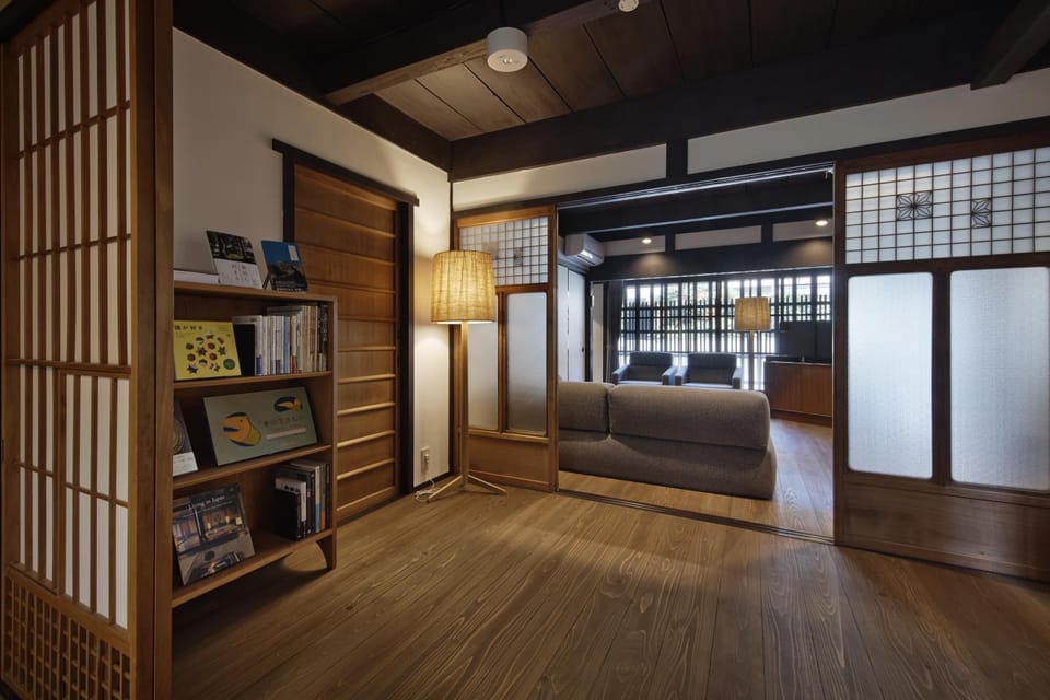 Library, Library, TV and multimedia, Living room, Photo of the whole room, Decorative detail, Dining area