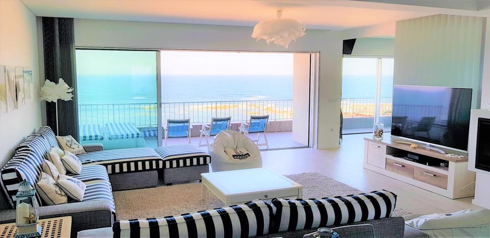 Balcony/Terrace, Living room