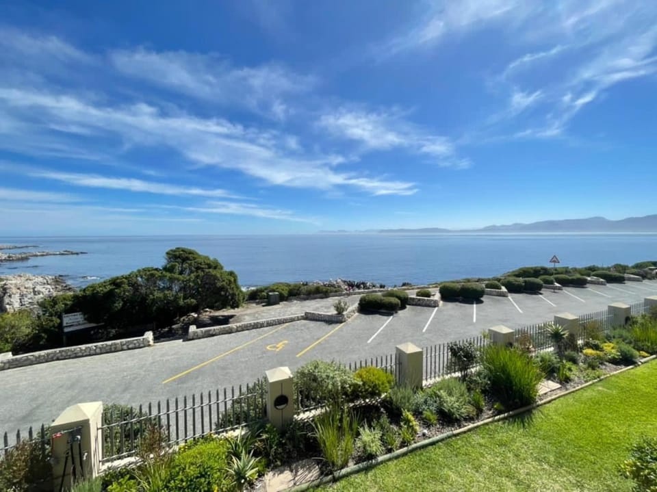 Natural landscape, BBQ facilities, Balcony/Terrace, Balcony/Terrace, Sea view, Sunset