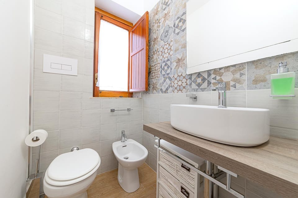 Shower, Toilet, Bathroom, bidet