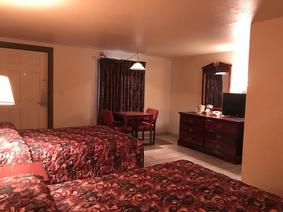 Communal lounge/ TV room, Photo of the whole room