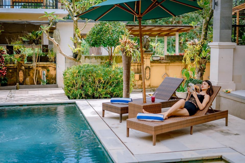 Property building, Patio, Spring, Day, People, Natural landscape, Garden, Living room, Seating area, Guests, Garden view, Pool view, Swimming pool, group of guests, sunbed, Internal: Not applicable to any particular room