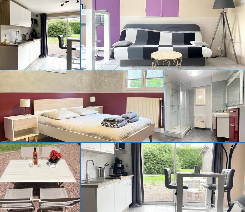 Bed, Kitchen or kitchenette, Living room, Photo of the whole room, Dining area, Bedroom