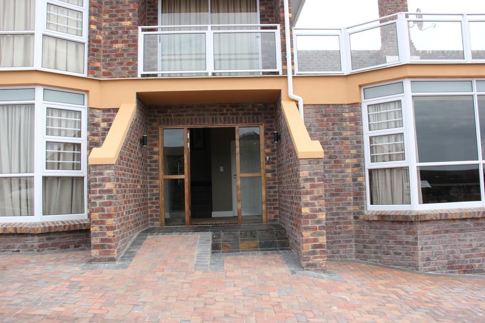 Waves Guest House Bed and Breakfast in Eastern Cape