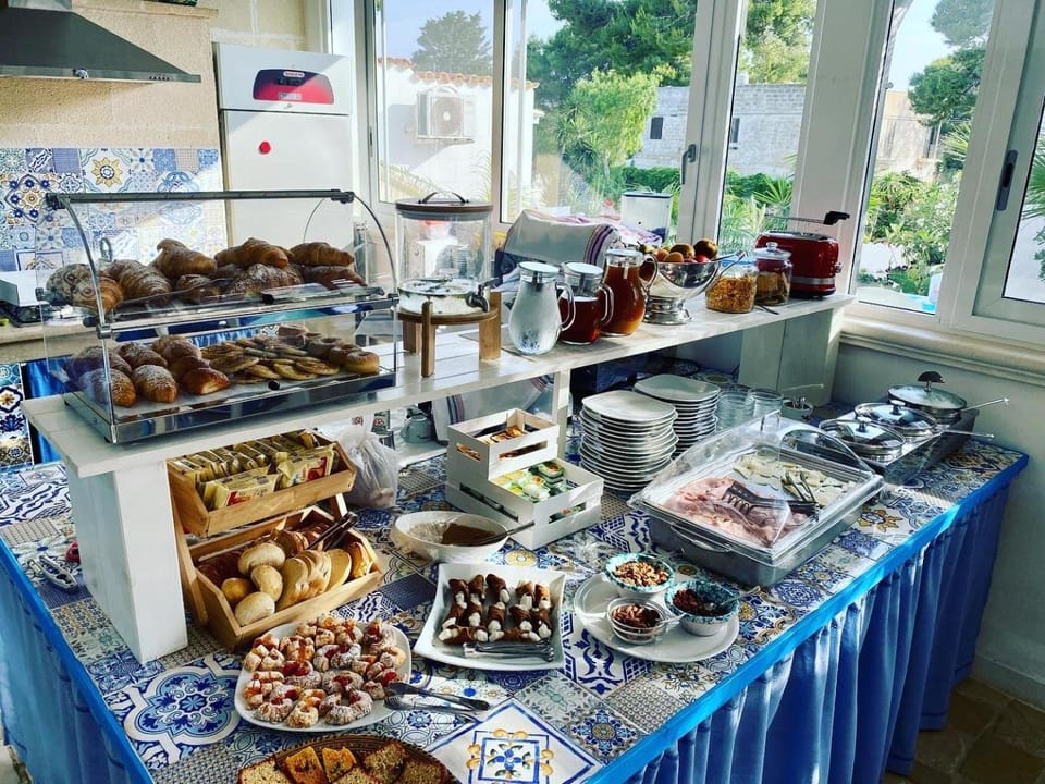 Food and drinks, Breakfast, Buffet breakfast
