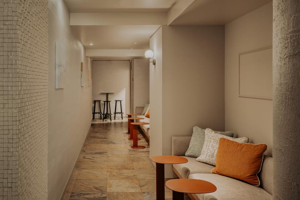 Communal lounge/ TV room, Lobby or reception, Area and facilities