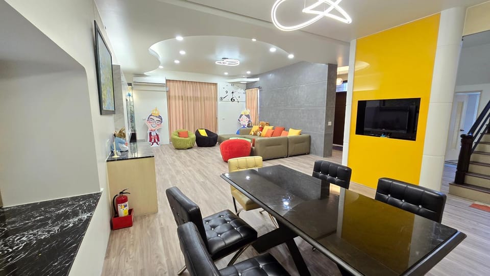 TV and multimedia, Living room, On site