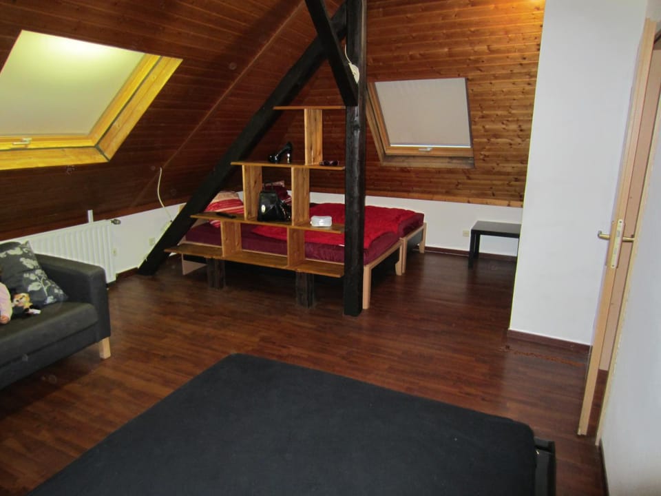 Bed, Living room, Photo of the whole room, Bedroom