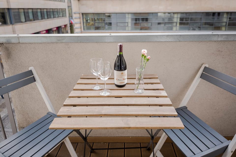 Day, View (from property/room), Balcony/Terrace, Food and drinks, Dining area, Alcoholic drinks