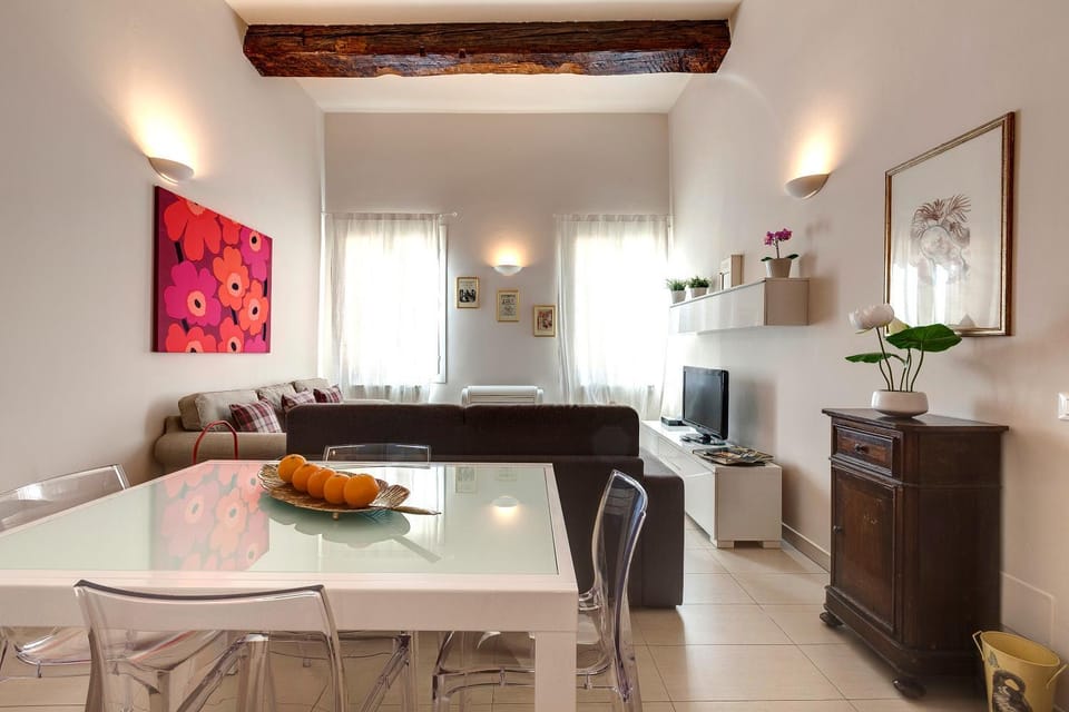 Living room, Dining area