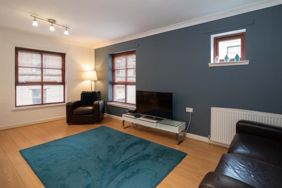 Communal lounge/ TV room, Living room