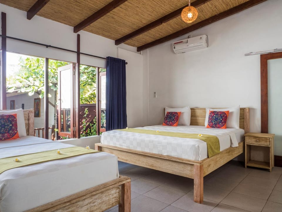 Gili Turtle Beach Resort Hotel in Pemenang