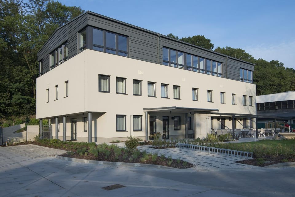 Facade/entrance