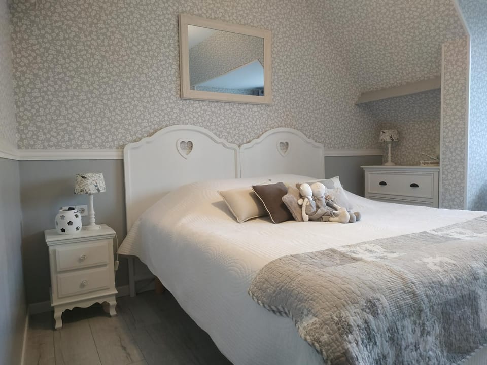 Le Cardinal B&B Bed and Breakfast in Normandy