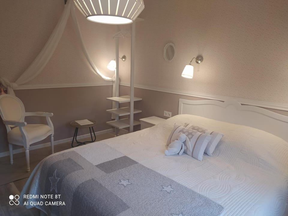 Le Cardinal B&B Bed and Breakfast in Normandy