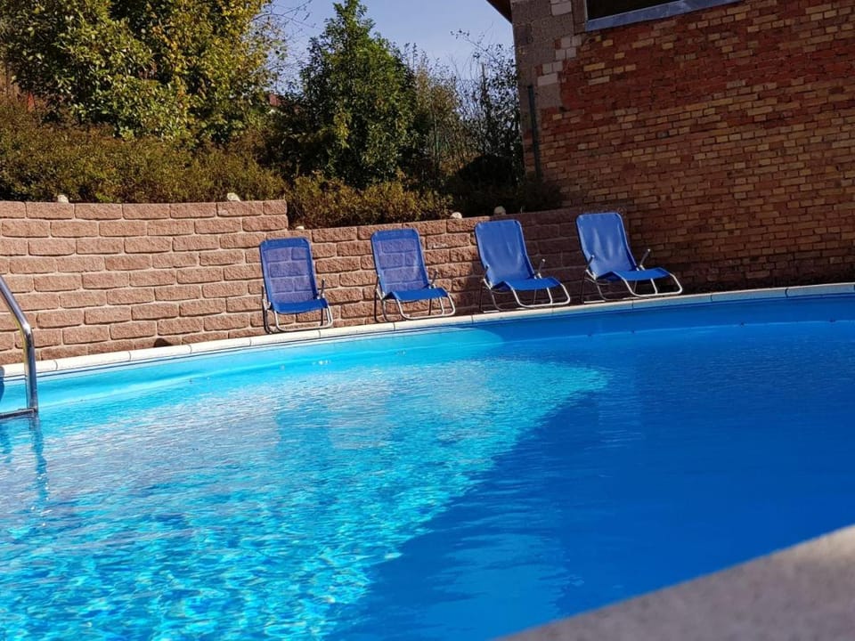 Pool view, Swimming pool, sunbed