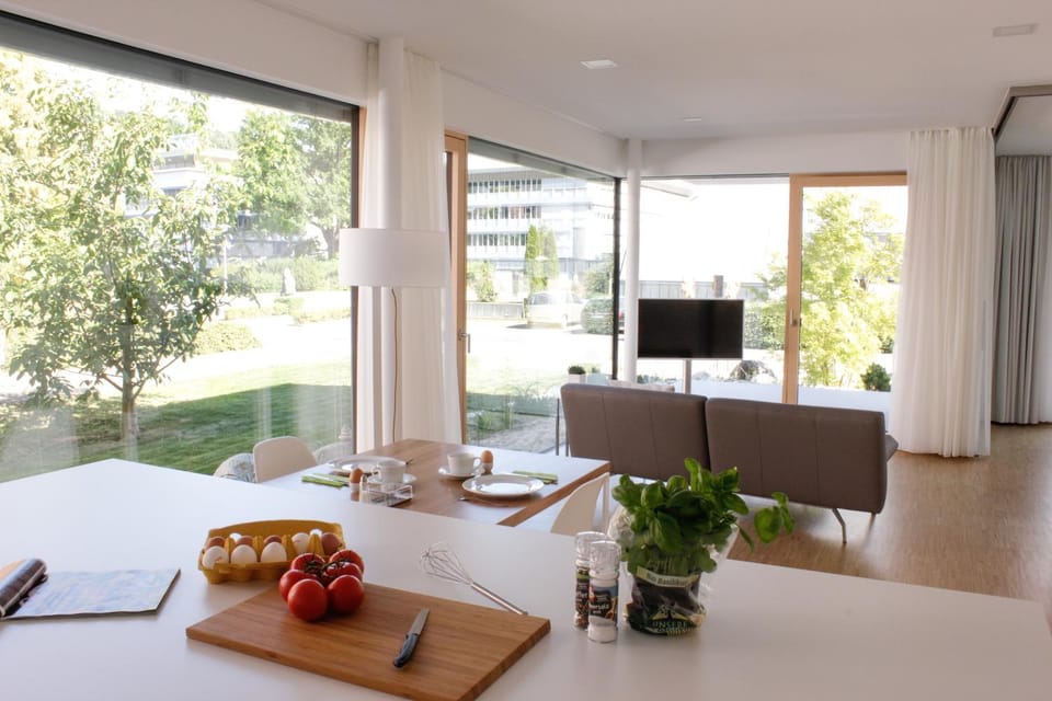 Balcony/Terrace, Kitchen or kitchenette, Seating area, Dining area