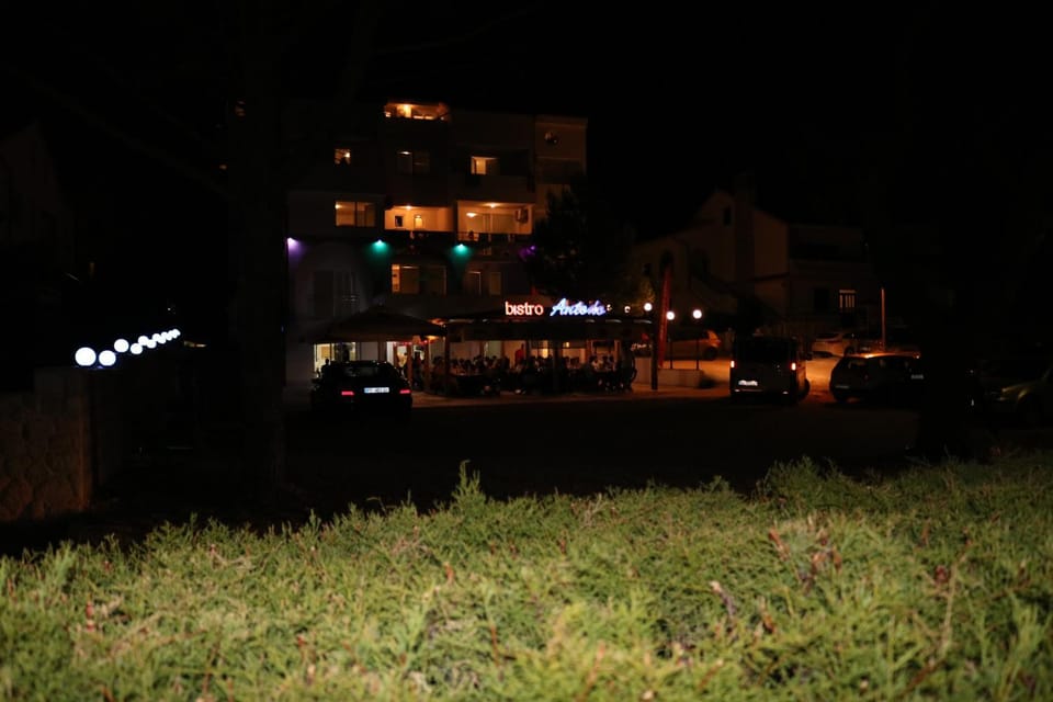 Property building, Restaurant/places to eat, Night, Summer, On site, Area and facilities