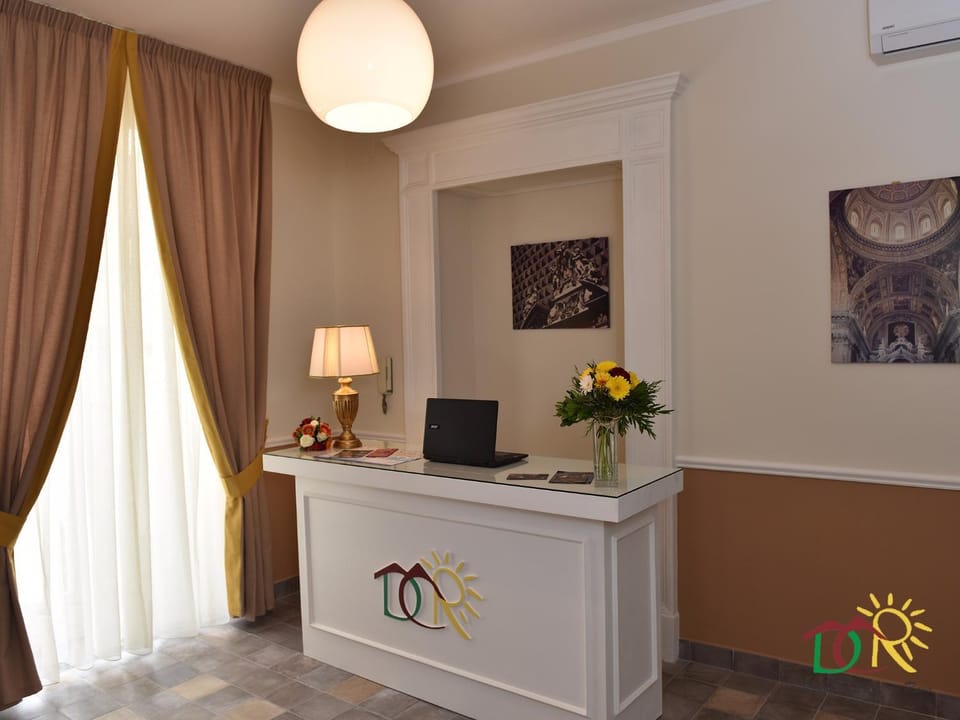 Facade/entrance, Property logo or sign, Decorative detail, Decorative detail, On site, Sunset