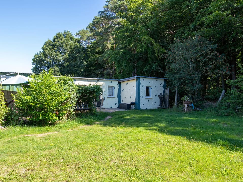 Property building, Garden, Garden view