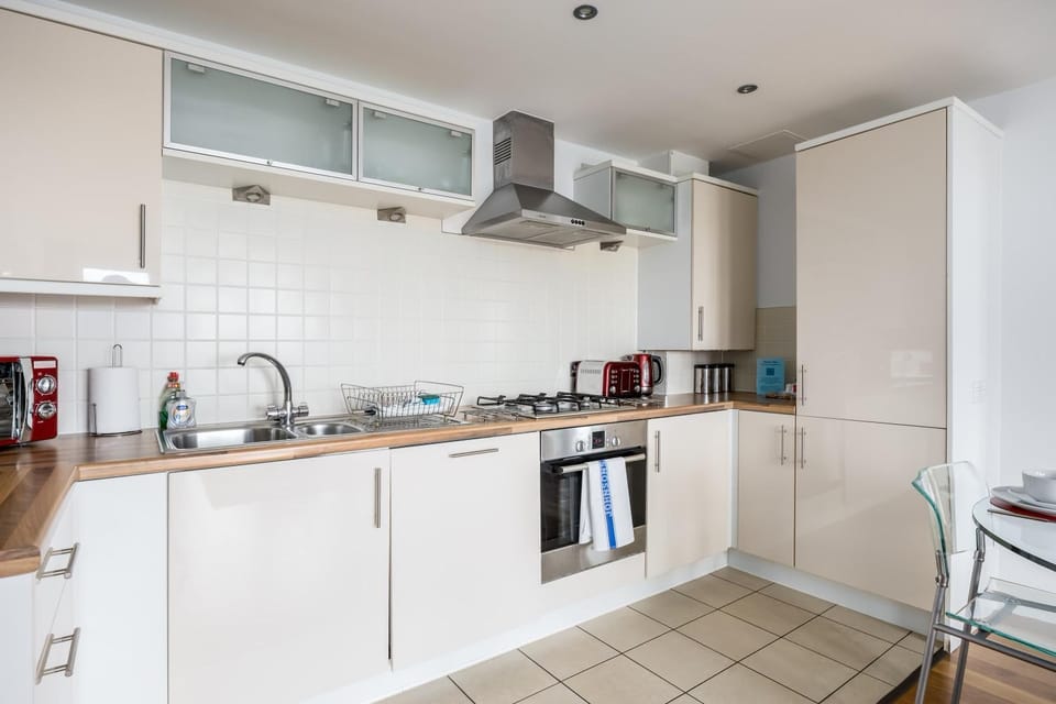 Coffee/tea facilities, Kitchen or kitchenette, dishwasher, oven, pet friendly, stove, toaster
