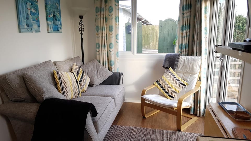 For-Get-Me-Not Chalet semi detached Chalet in England
