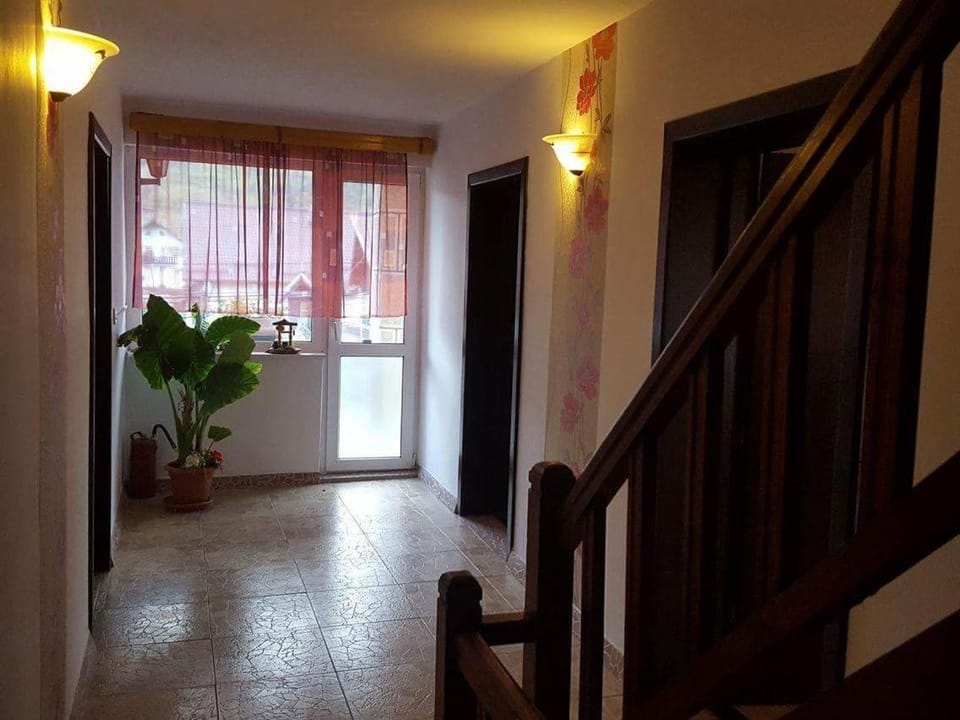 Pensiunea Cristomar Bed and Breakfast in Bran