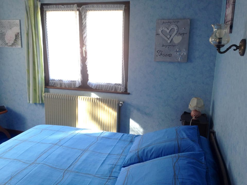 Chambres d'hôtes et Gîte chez Martine Bed and Breakfast in Grand Est