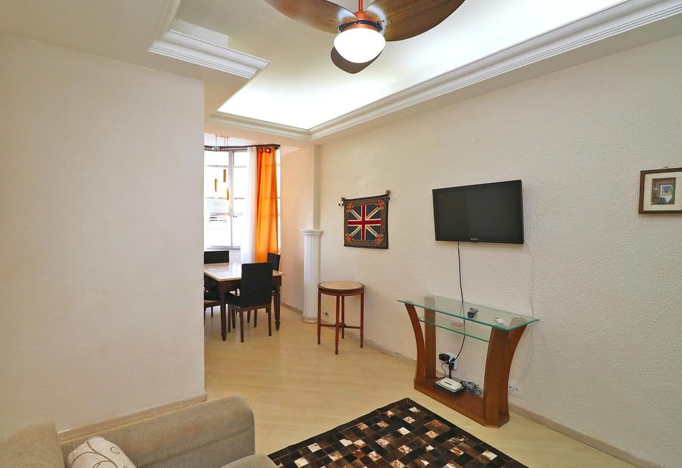 TV and multimedia, Living room, Dining area