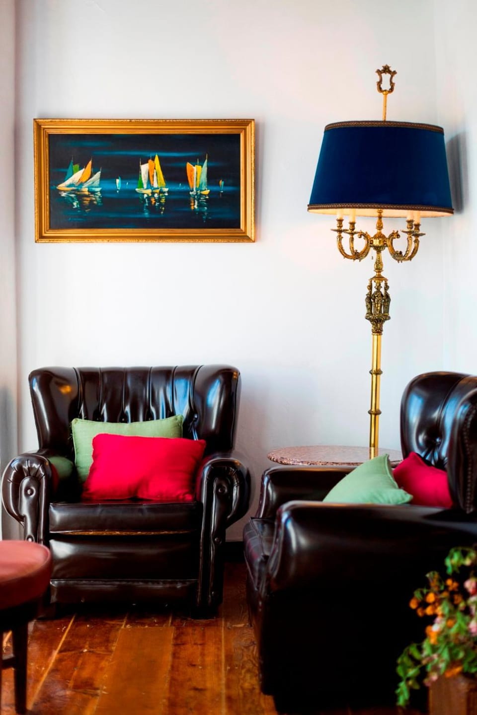 Living room, Seating area