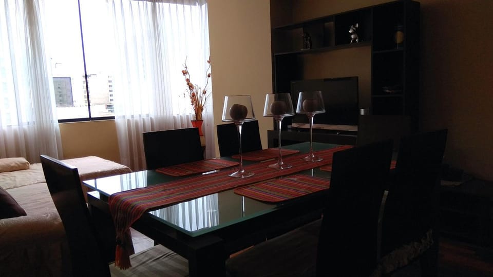 Communal lounge/ TV room, Living room, Lounge or bar, Dining area
