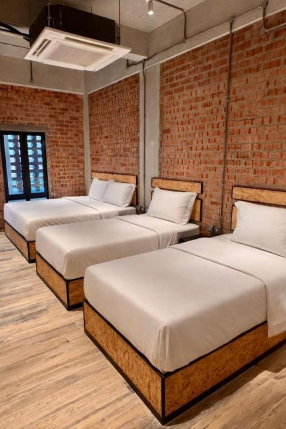 Bed, air conditioner