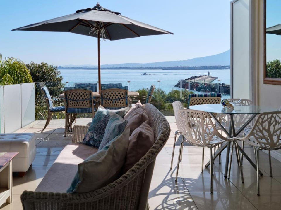 Balcony/Terrace, Seating area, Dining area