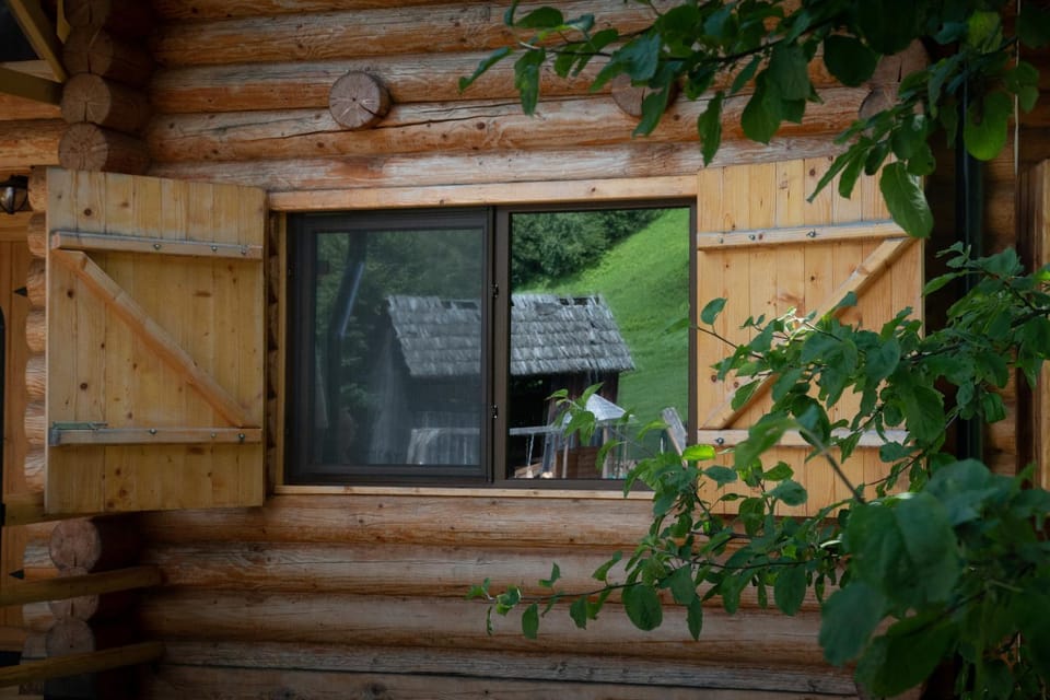 Popasul Caprioarelor House in Romania