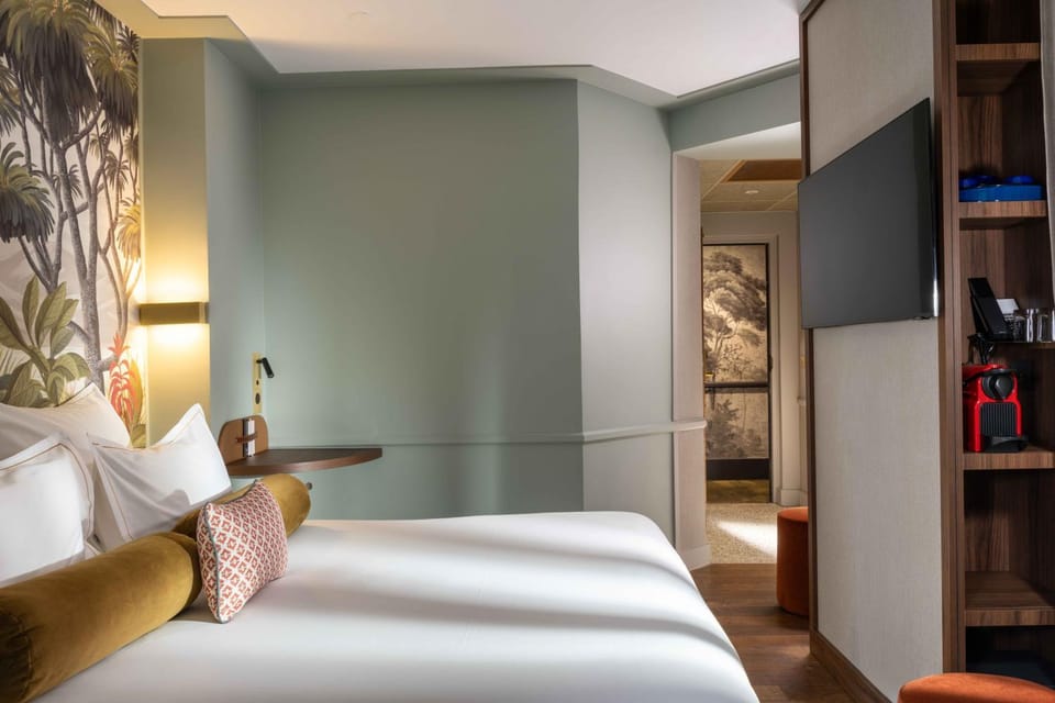 Bed, View (from property/room), Bedroom, storage