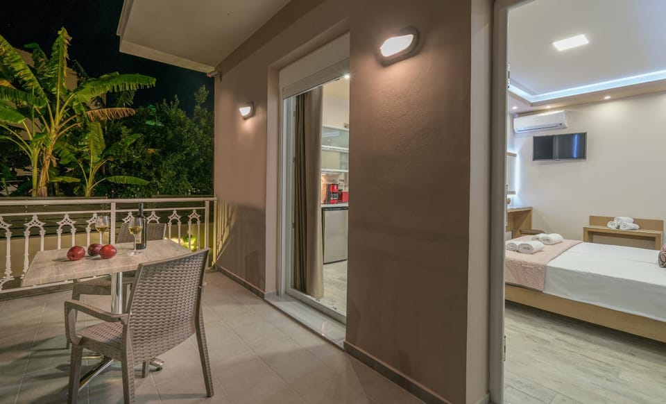 Balcony/Terrace, Balcony/Terrace