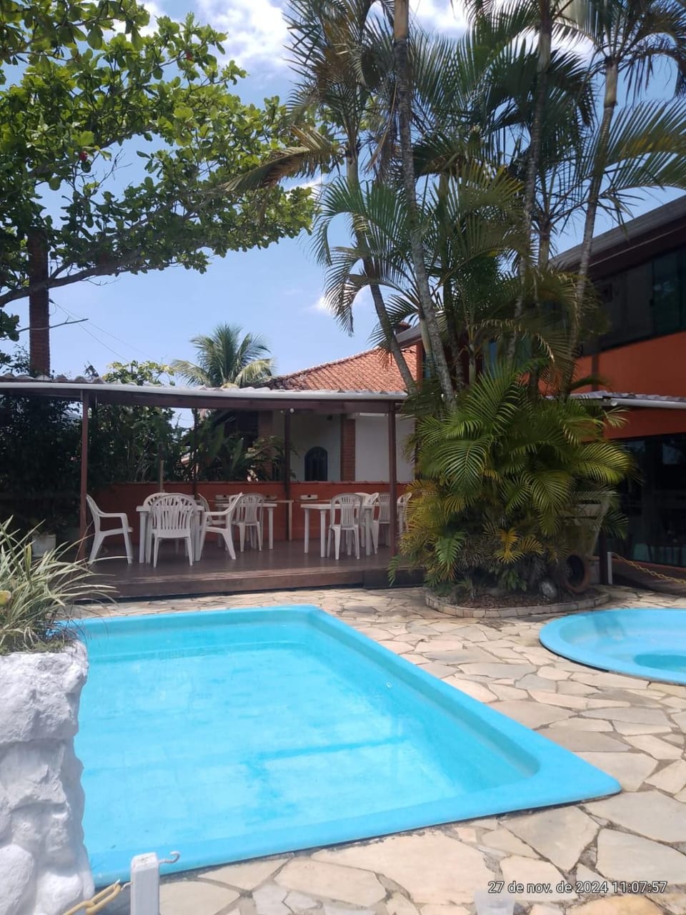 Property building, Day, Garden, Pool view, Swimming pool