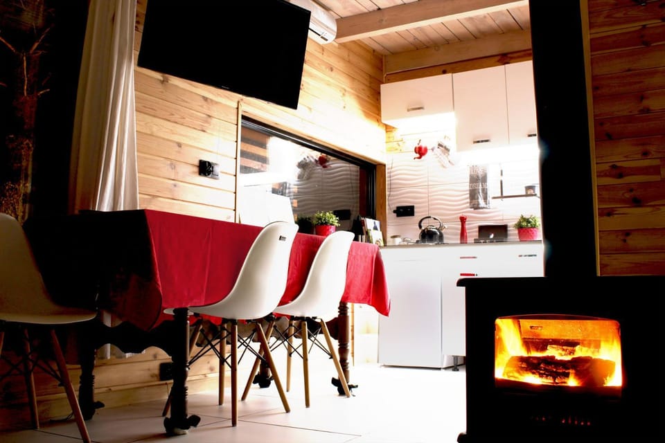 Kitchen or kitchenette, Living room, Photo of the whole room, Dining area