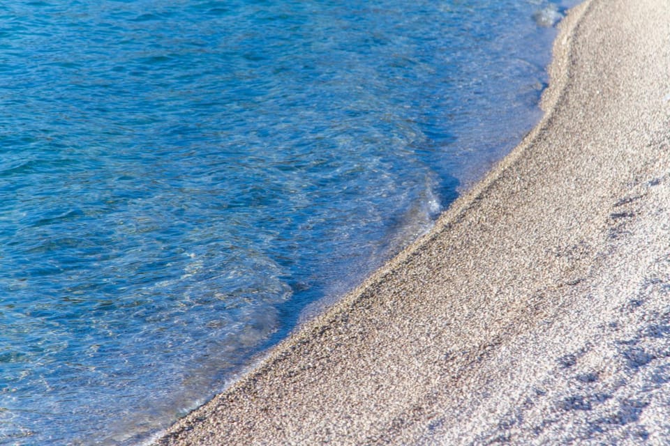 Neighbourhood, Beach