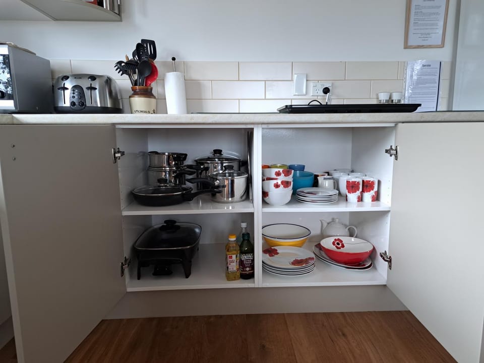 Kitchen or kitchenette, toaster
