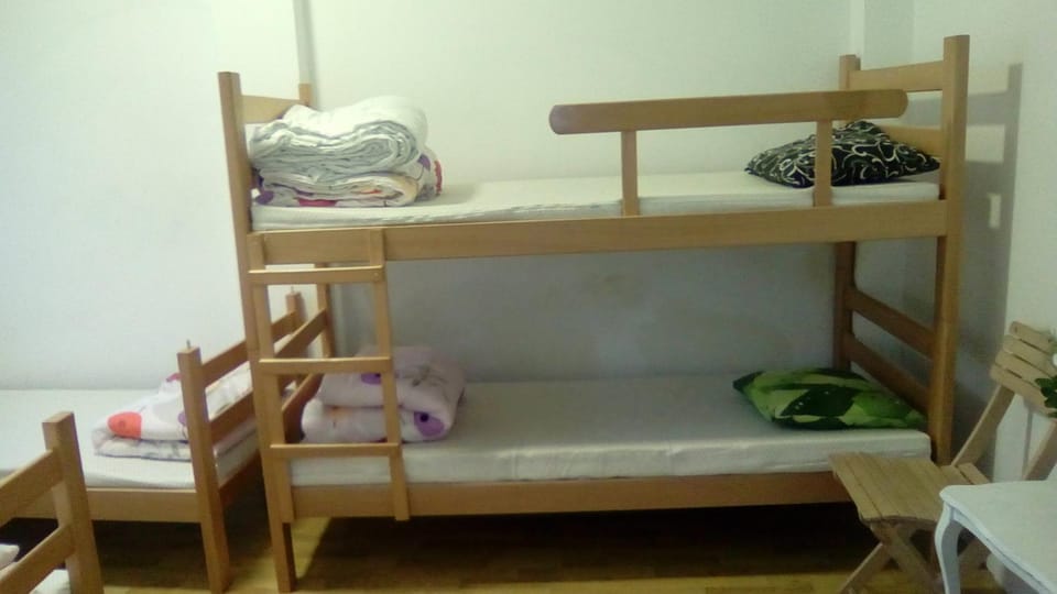 Photo of the whole room, Decorative detail