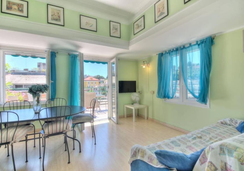 Colombo Flexyrent Studio Apartment in Rapallo