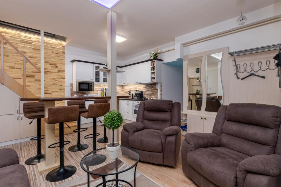 Living room, Seating area, Dining area