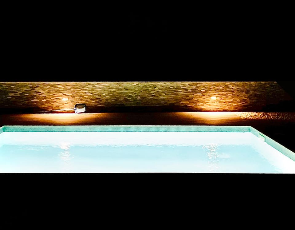 Night, Swimming pool