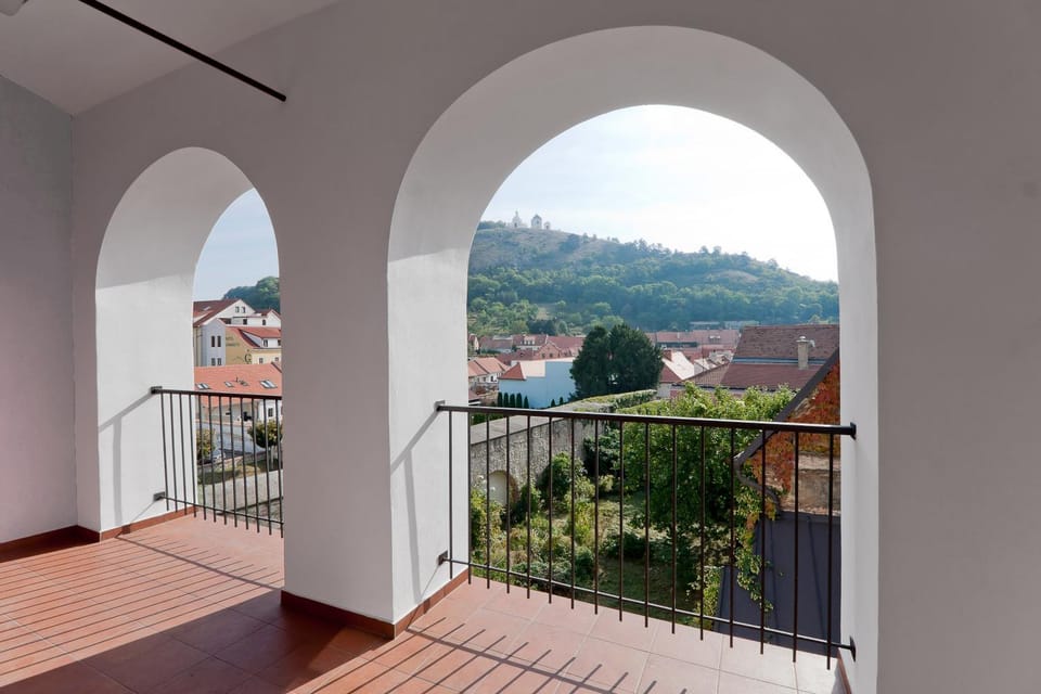Balcony/Terrace, Garden view, Landmark view