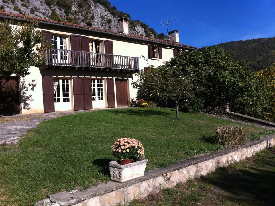 Property building, Garden