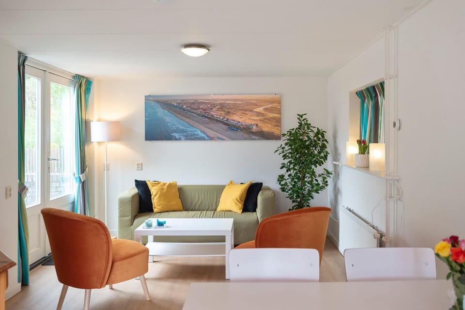 Anne's Family Home with private parking House in Zandvoort