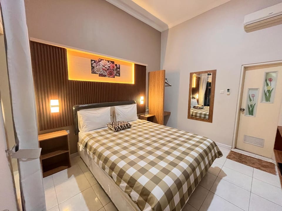 Clover Homestay Vacation rental in East Java