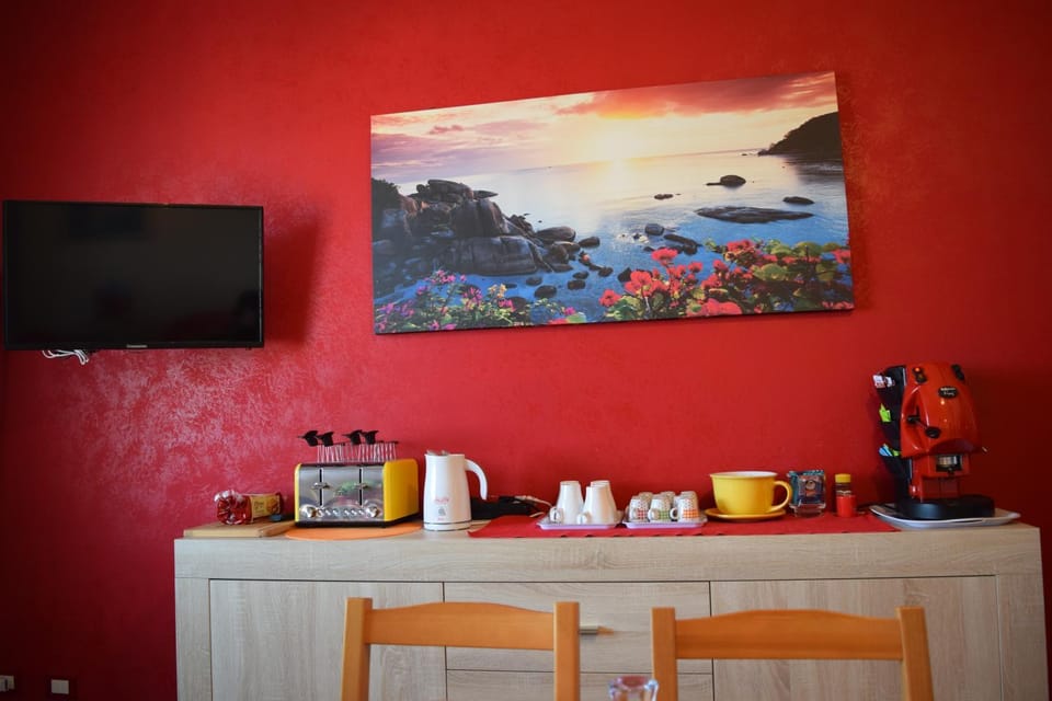 Coffee/tea facilities