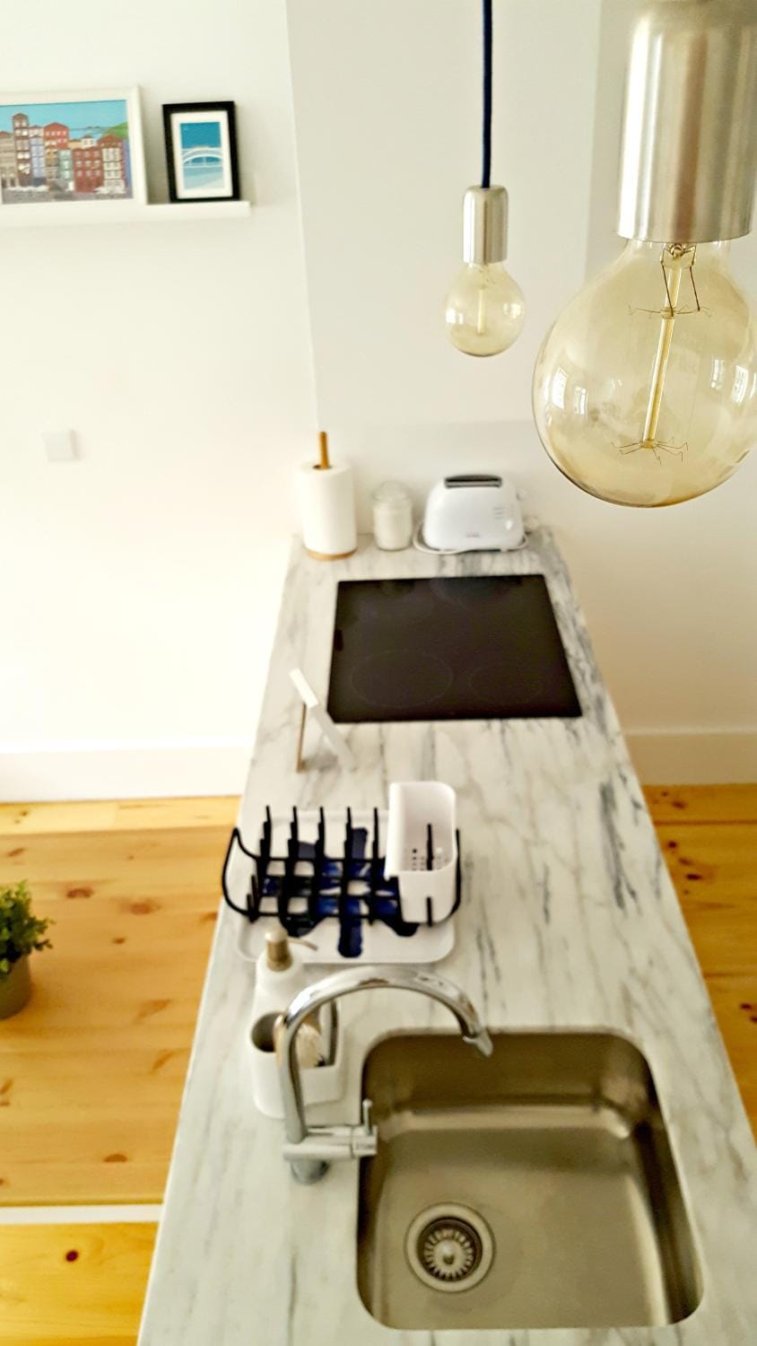 Coffee/tea facilities, Kitchen or kitchenette, Decorative detail